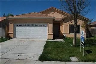 5621 Tanya Way photo 1
