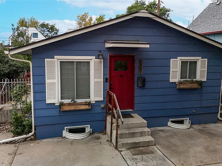 1381 Osceola St — Photo 1