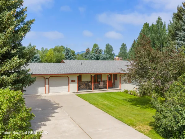 2400 Grand Teton Cir, Jackson, WY 83001
