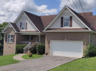 824 Blakemore Rd, Dickson, TN 37055