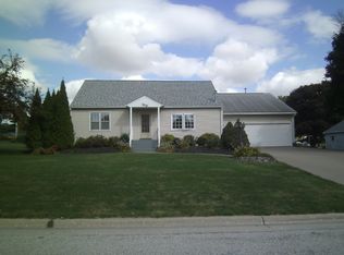 313 E 6th St, Wilton, IA 52778