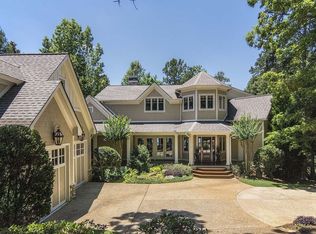 1101 Plantation Point Dr, Greensboro, GA 30642