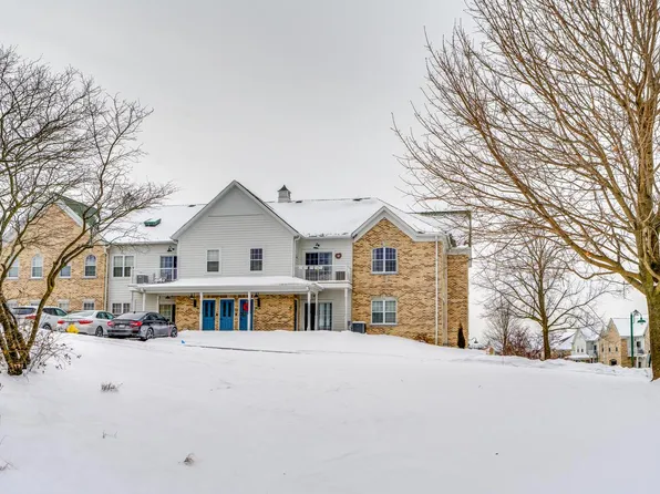 2720 Northview ROAD #31, Waukesha, WI 53188