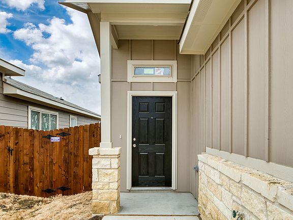 3rd image of 649 Fallow Dr