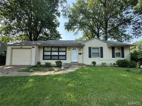 10 Drummond Dr, Saint Louis, MO 63135