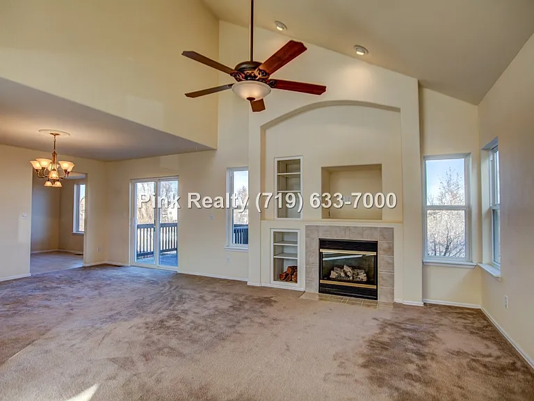 985 Ridgebury Pl — Photo 7