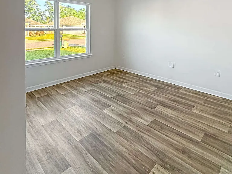 7469 Steeplechase Blvd — Photo 2