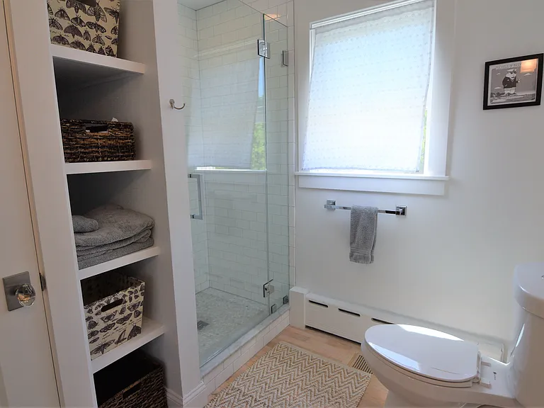 197 Coggeshall Ave — Photo 33