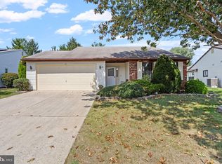40 Horseshoe Ln N, Columbus, NJ 08022