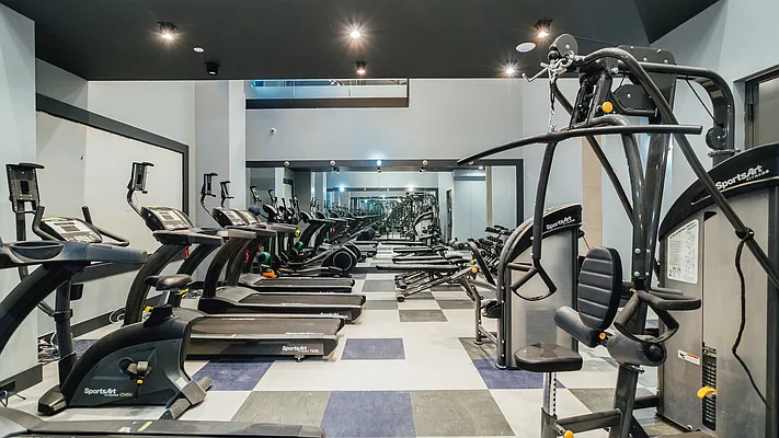 Rented by Bushburg | media 37