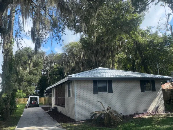 617 Crill Ave, Palatka, FL 32177