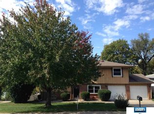 5124 S 57th St, Omaha, NE 68117