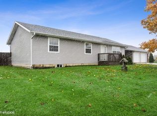 885 N Fail Rd, La Porte, IN 46350