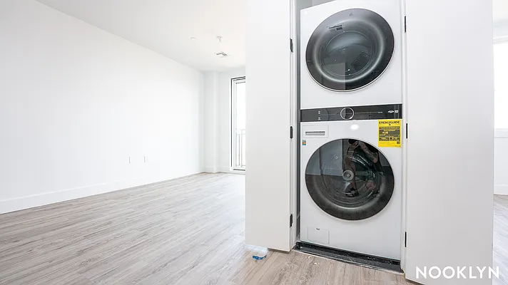 Rented by Nooklyn NYC LLC | media 32