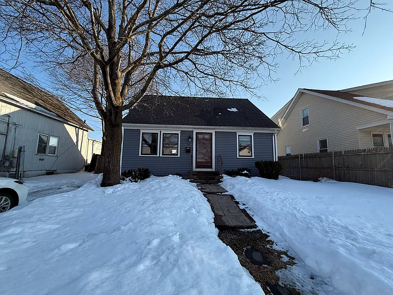 97 Wendell St — Photo 1
