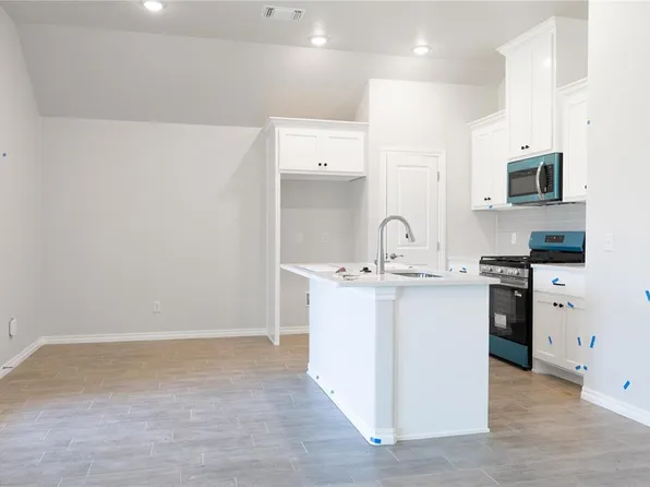 2229 NW 170th St, Edmond, OK 73013