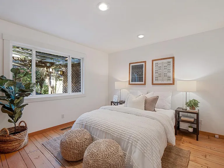 314 Joyce Way — Photo 33