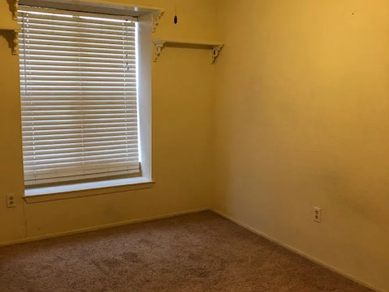 8026 Vita Ct — Photo 13