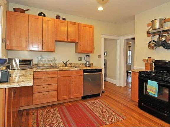 kitchen maple + granite