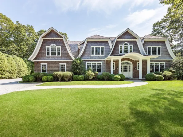 https://photos.zillowstatic.com/fp/c692530571157e69bb1c685973c87d77-p_e.webp