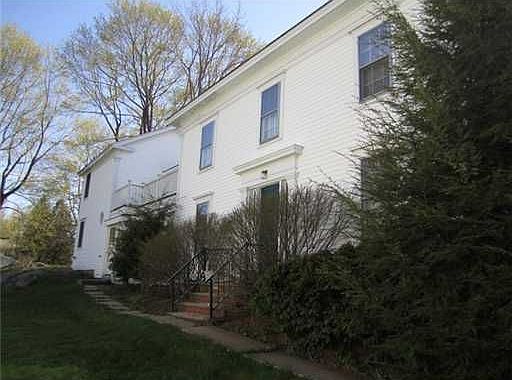 2nd image of 52 Beacon St