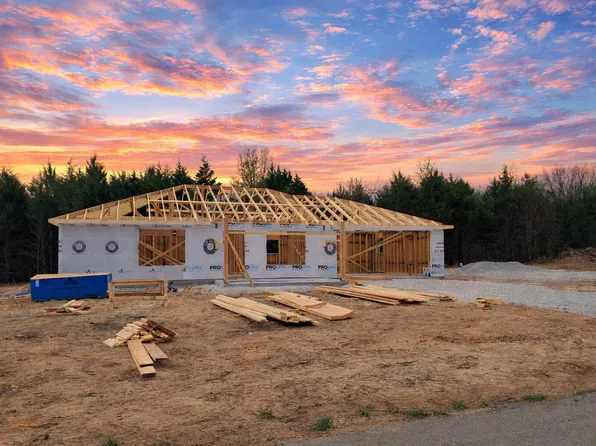 240 Field Road, Powersite, MO 65731