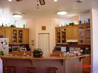 Custom Wood Kitchen Cabinets