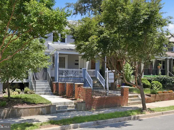 329 18th Pl NE, Washington, DC 20002