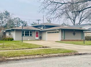 9320 Roosevelt Pl, Crown Point, IN
