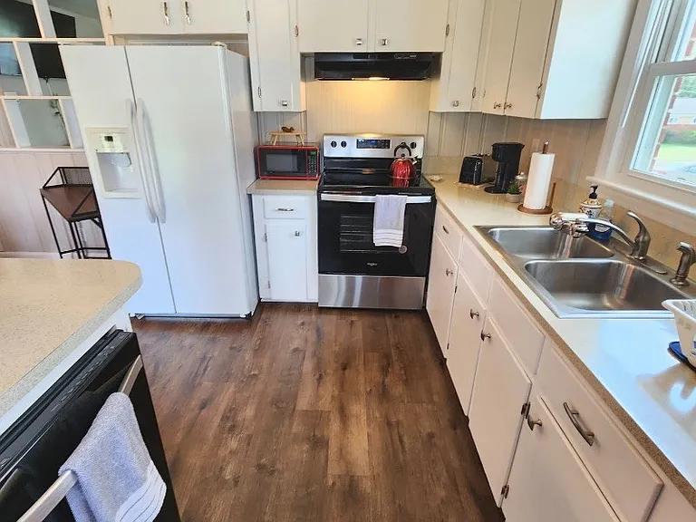 4120 Westcliff Dr — Photo 5