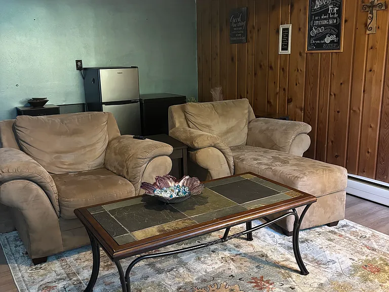 2324 Catskill St — Photo 3