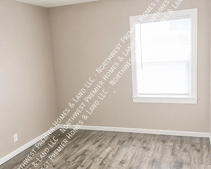 2125 4th St #2125 — Photo 6
