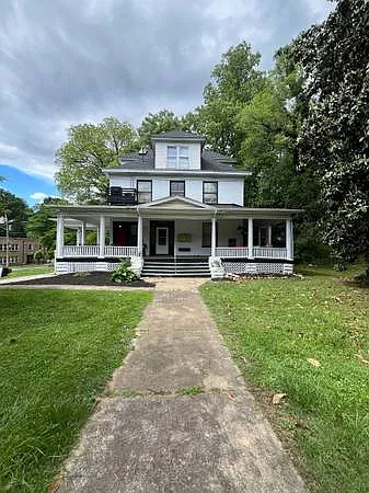 1619 Memorial Avenue SW - 6 — Photo 2