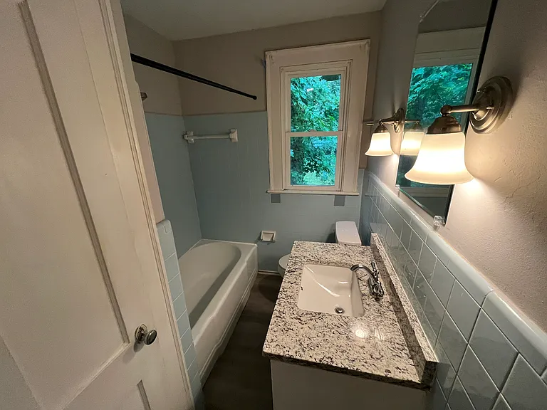 1147 Mimosa Dr — Photo 5