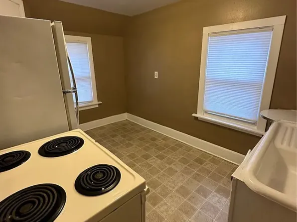 201-205 1/2 Wisconsin, 201-205 1/2 Wisconsin St #203, Watertown, WI 53094