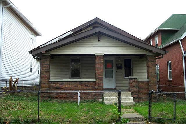 1st image of 1831 S Olive St