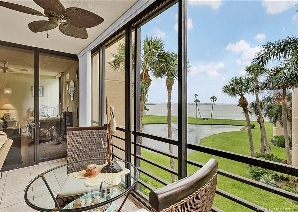 3392 NE Causeway Blvd #304