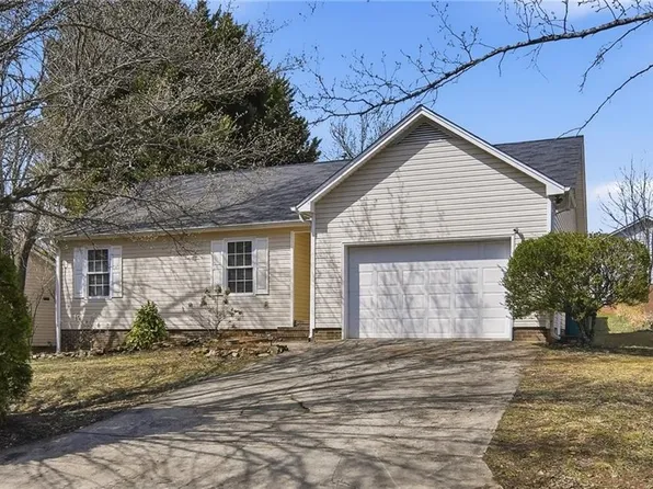 4217 Chilton Way, High Point, NC 27265