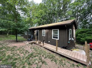 1578 Cardinal View Rd, Paw Paw, WV 25434