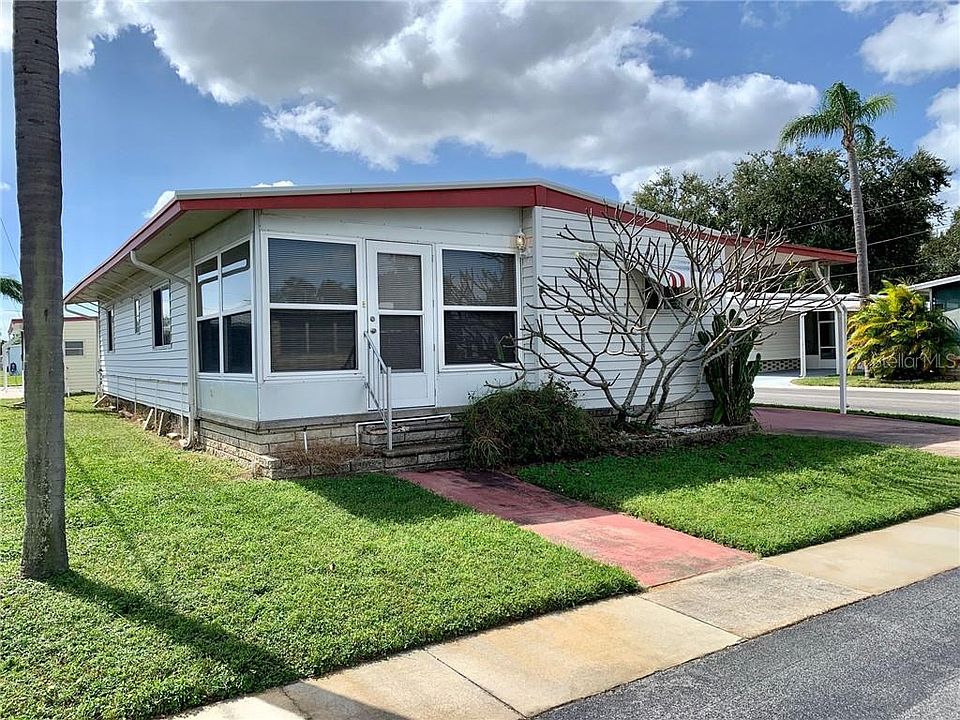 1st image of 34550 Violet Dr