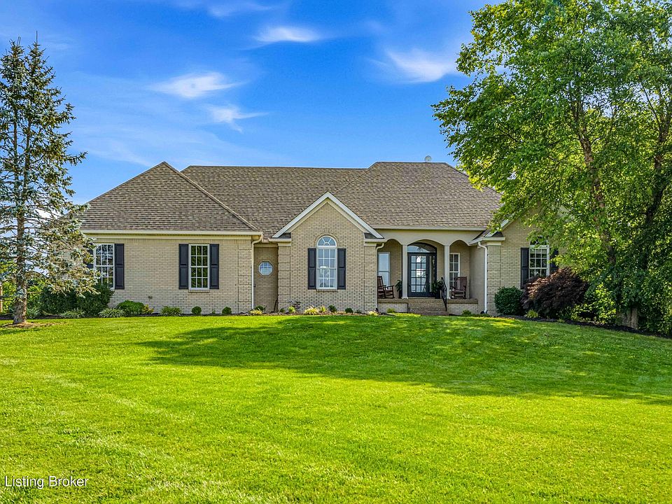 1st image of 37 Timberwood Dr