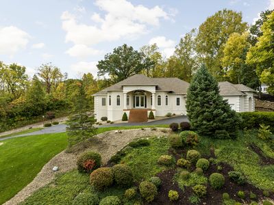 9025 Summer Estate Dr, Indianapolis, IN, 46256