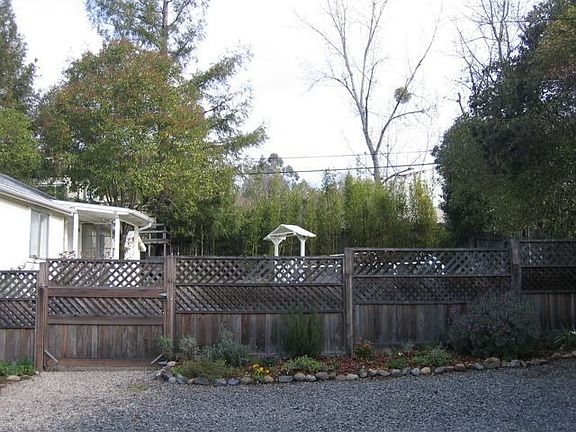 2nd image of 6515 Railroad Ave