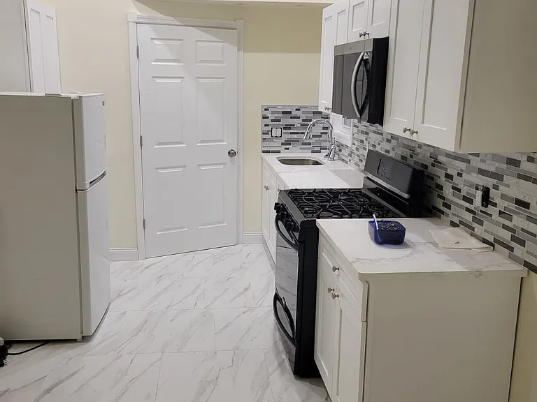 17 Prospect St #2 — Photo 7