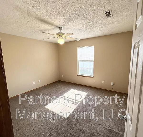 3089 W Mica St #2 — Photo 11