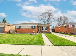 13056 Champaign Ave, Warren, MI 48089