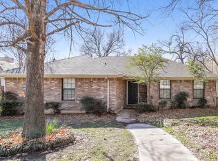 2027 Cherrywood Ln, Denton, TX 76209
