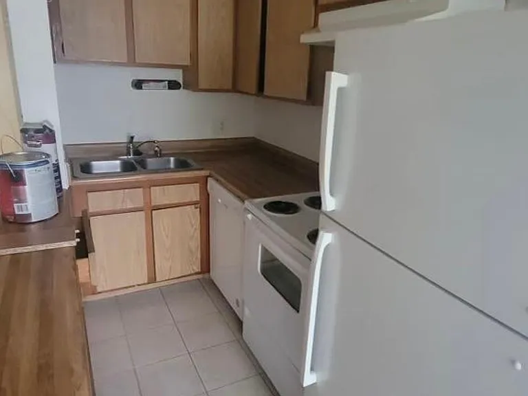 7011 Vassar Ave #8 — Photo 5