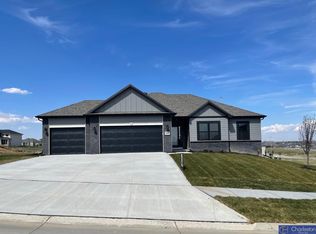 16950 Cora St, Bennington, NE 68007