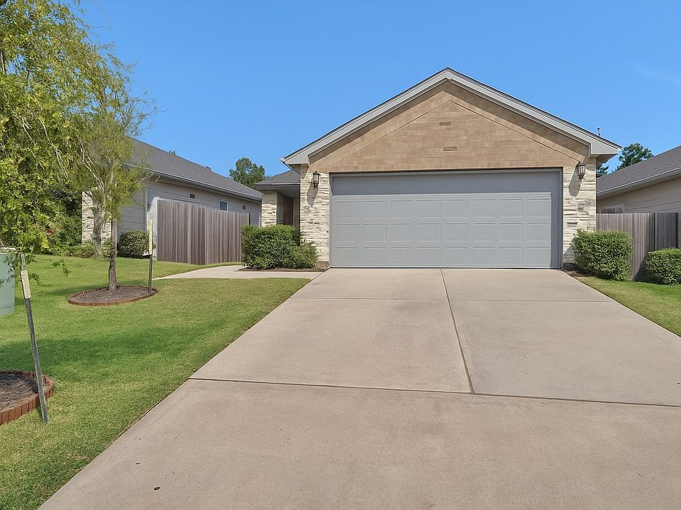 1st image of 18544 Meadow Point Ln #18544